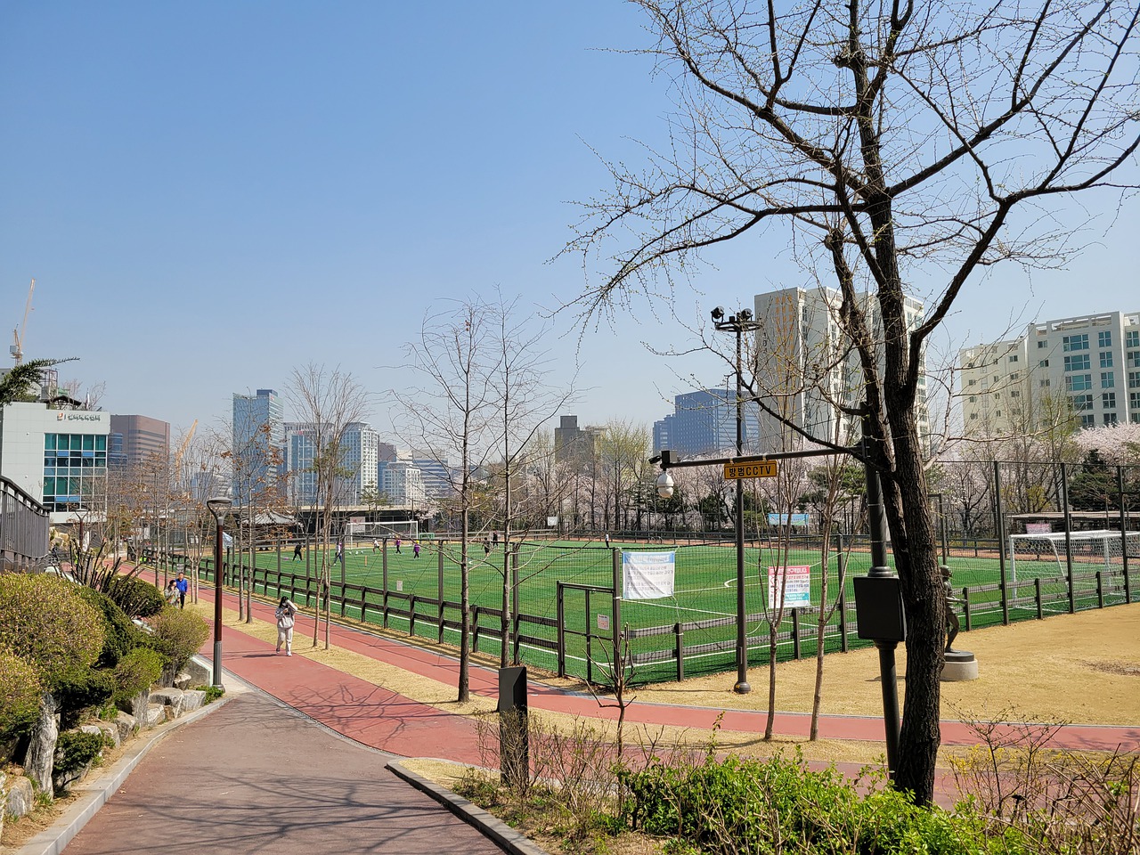 的防守和高 的防守和高